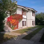 In Pacengo - Gardasee 21984 Ronchi (Veneto)
